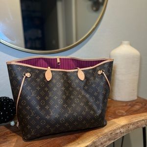 LOUIS VUITTON GM NEVER FULL
